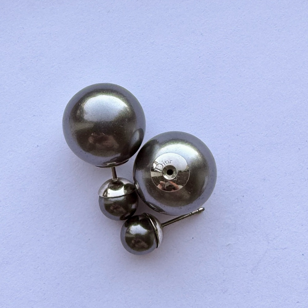 100% Authentic Dior Tribales Earrings Siver Grey Faux Pearl